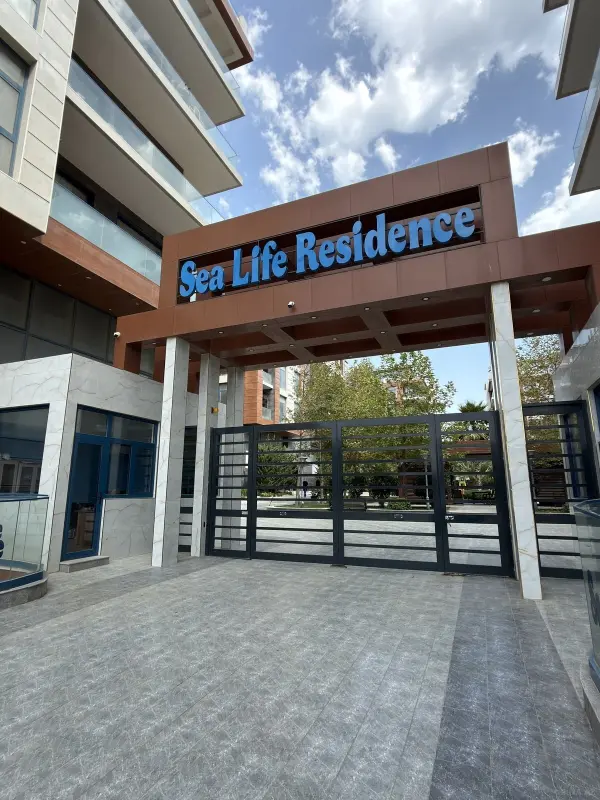 Satılır 5 otaqlı mənzil 223 m²