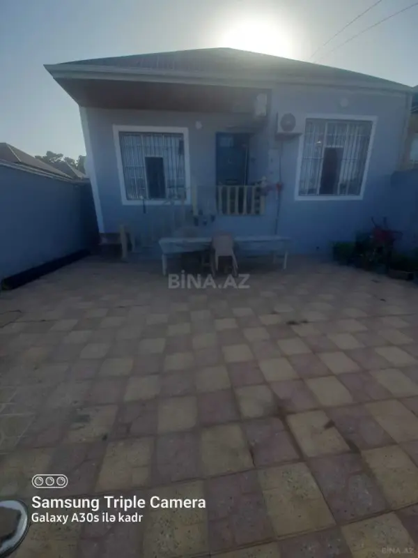 Satılır 4 otaqlı həyət evi 85 m²