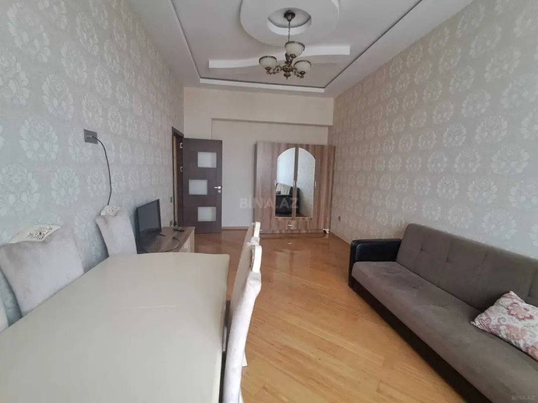 Kirayə verilir 2 otaqlı mənzil 63 m²