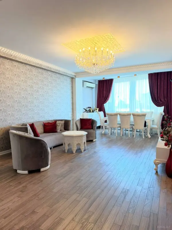 Kirayə verilir 4 otaqlı mənzil 225 m²