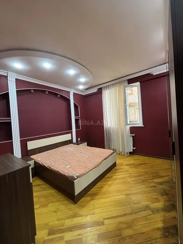 Kirayə verilir 2 otaqlı mənzil 90 m²