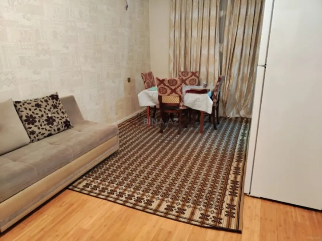 Kirayə verilir 2 otaqlı mənzil 60 m²