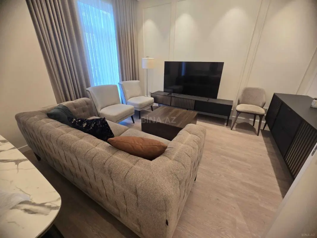 Kirayə verilir 3 otaqlı mənzil 100 m²