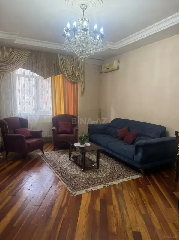 Kirayə verilir 2 otaqlı mənzil 100 m²