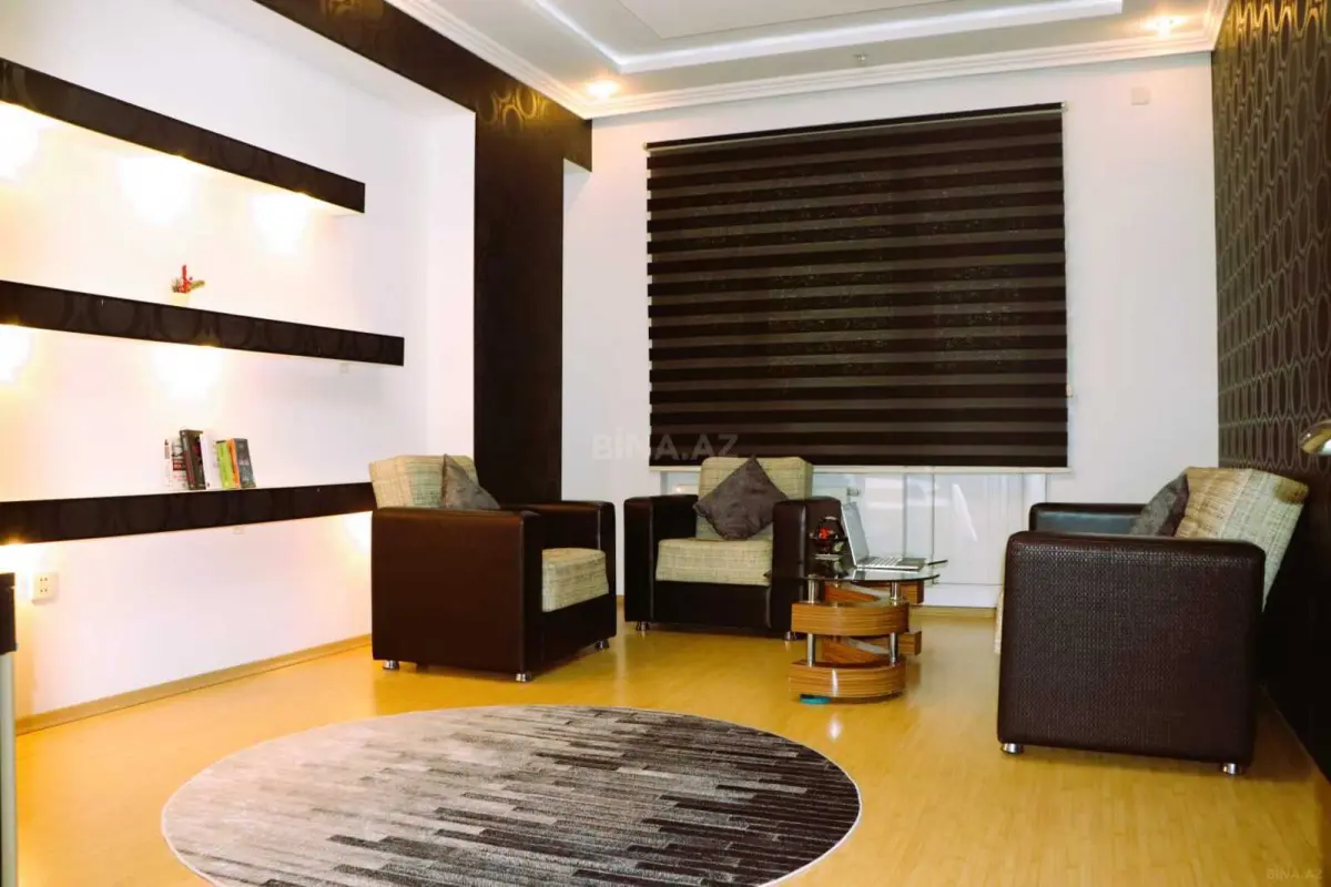 Satılır 3 otaqlı mənzil 105 m²