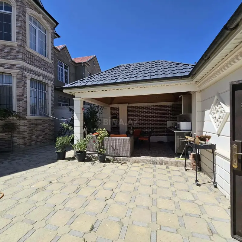 Satılır 4 otaqlı həyət evi 160 m²