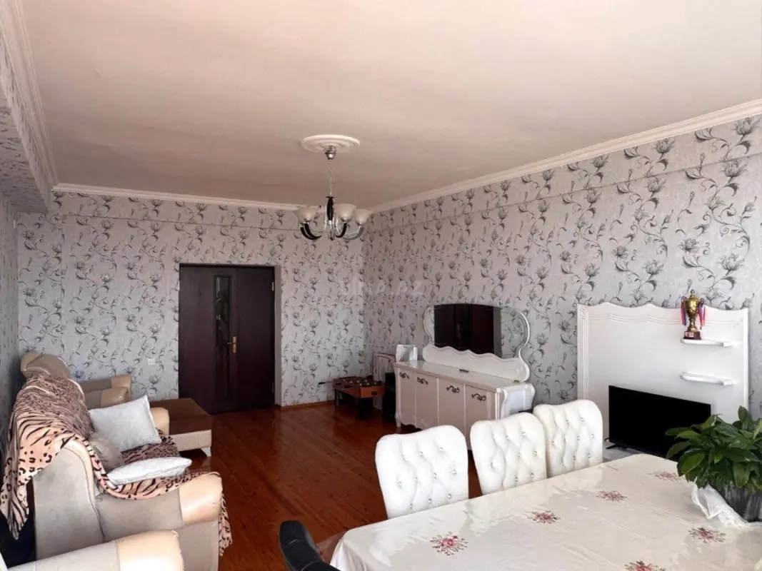 Kirayə verilir 3 otaqlı mənzil 100 m²