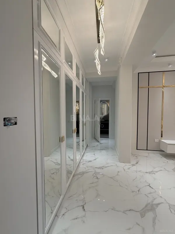 Satılır 3 otaqlı mənzil 87 m²