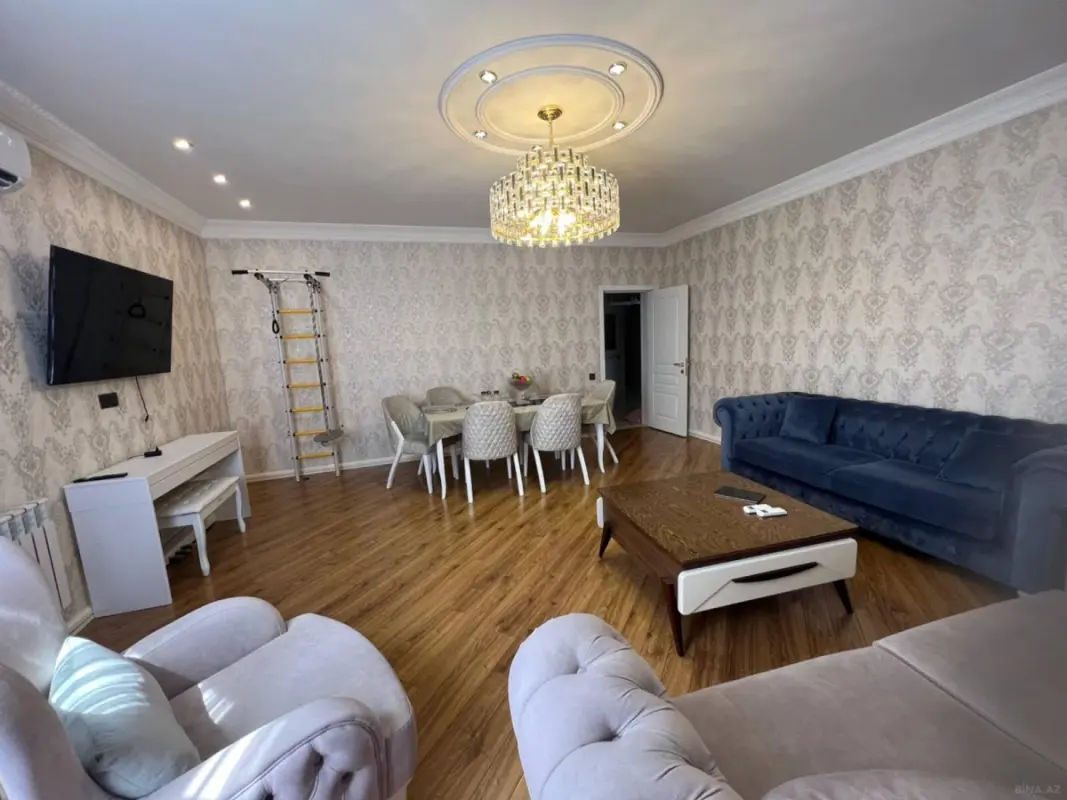 Satılır 3 otaqlı mənzil 118 m²