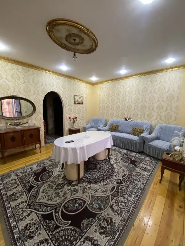 Satılır 6 otaqlı həyət evi 160 m²