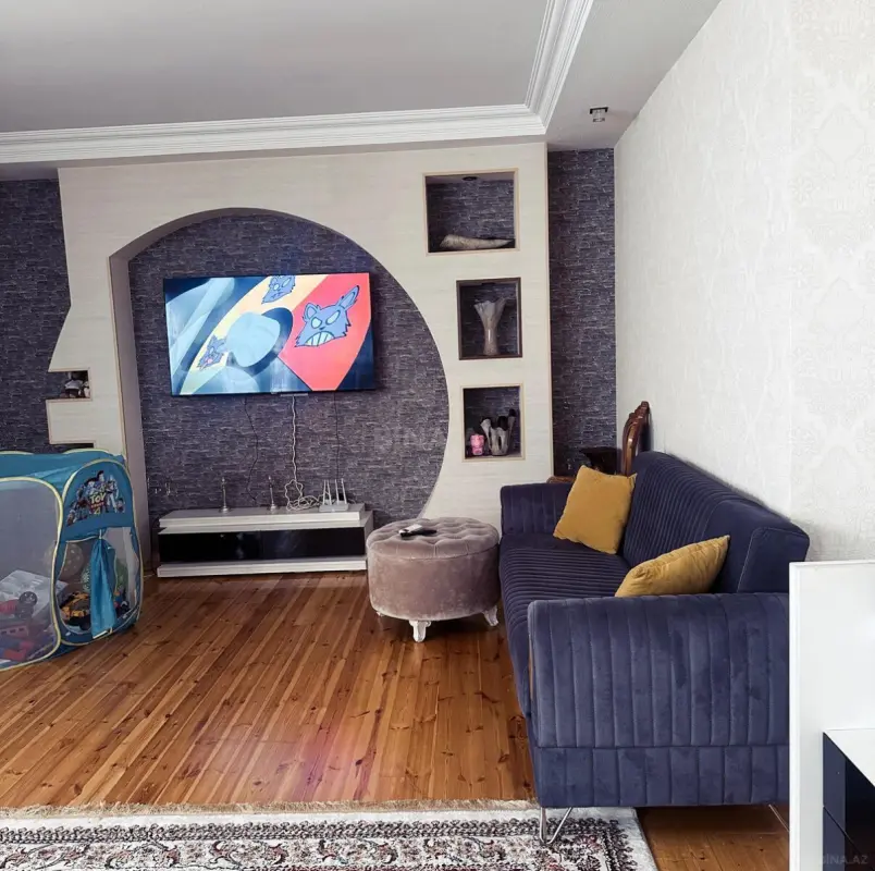 Satılır 5 otaqlı həyət evi 320 m²