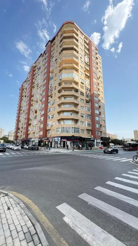 Satılır 3 otaqlı mənzil 86 m²