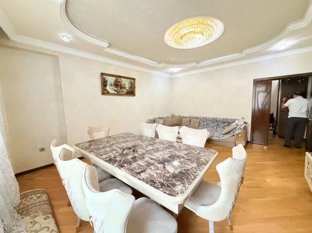 Satılır 3 otaqlı mənzil 95 m²