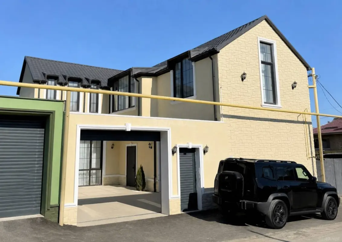 Satılır 5 otaqlı həyət evi 220 m²