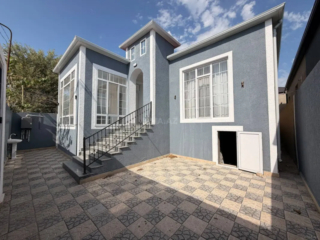 Satılır 4 otaqlı həyət evi 140 m²