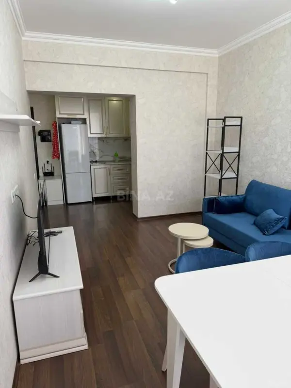 Kirayə verilir 2 otaqlı mənzil 60 m²