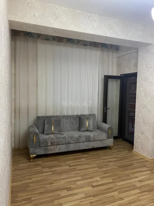 Kirayə verilir 3 otaqlı mənzil 90 m²
