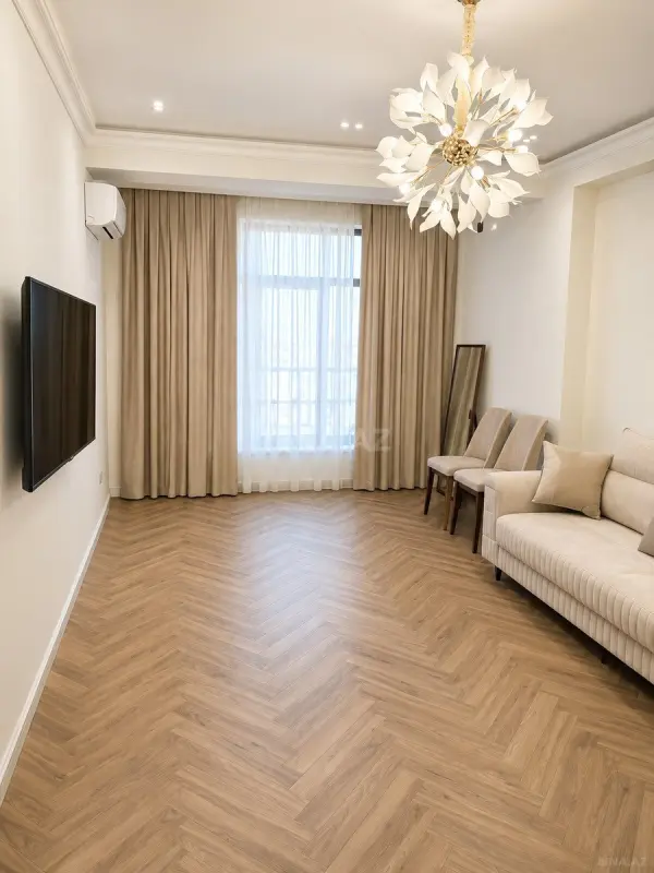 Kirayə verilir 2 otaqlı mənzil 70 m²
