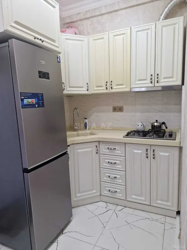 Kirayə verilir 2 otaqlı mənzil 60 m²