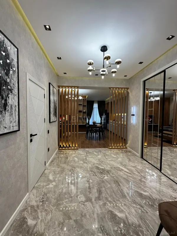 Kirayə verilir 2 otaqlı mənzil 78 m²