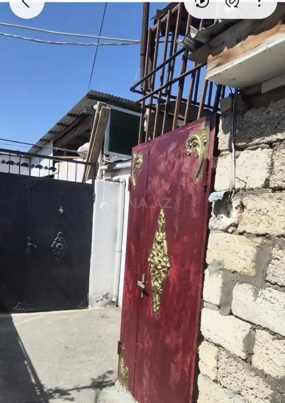 Satılır 5 otaqlı həyət evi 200 m²