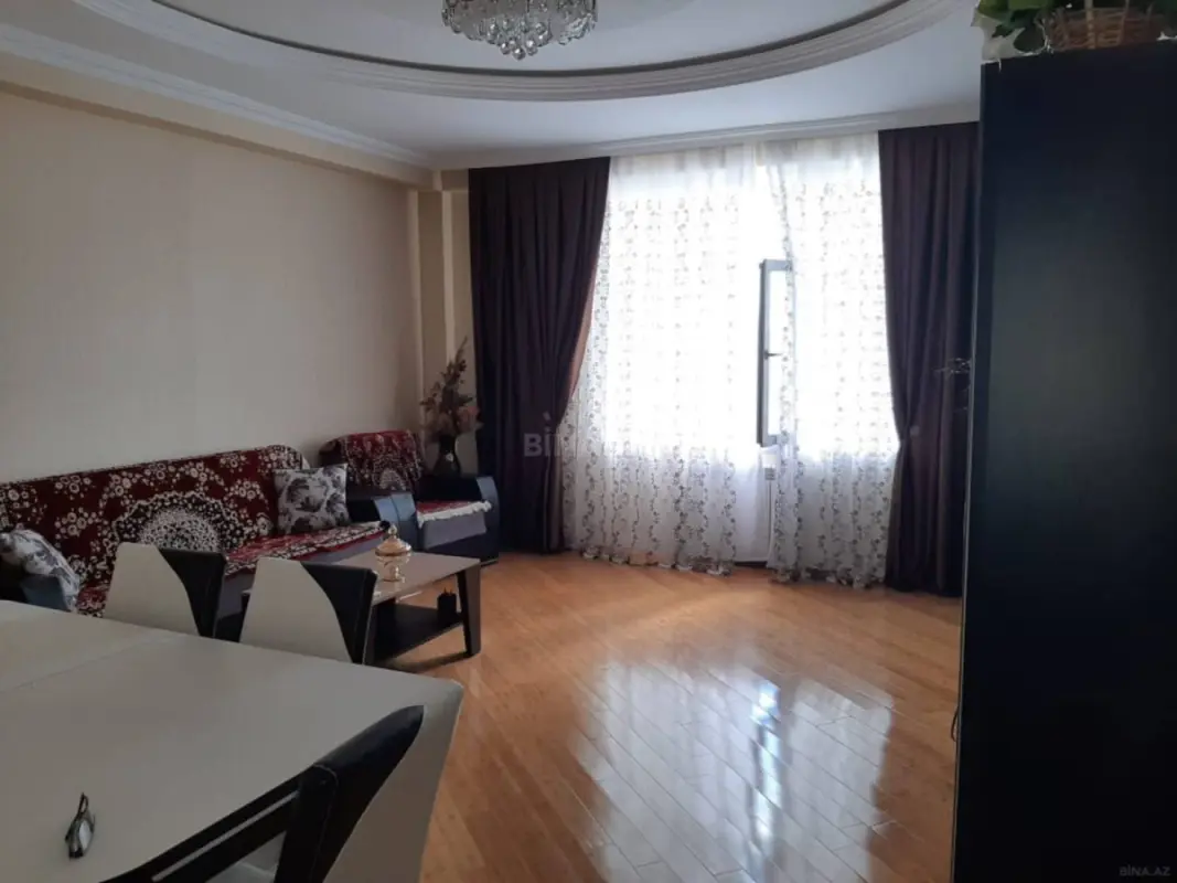 Kirayə verilir 2 otaqlı mənzil 75 m²