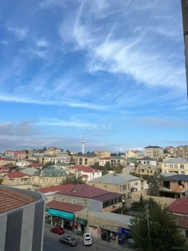Satılır 3 otaqlı mənzil 122 m²