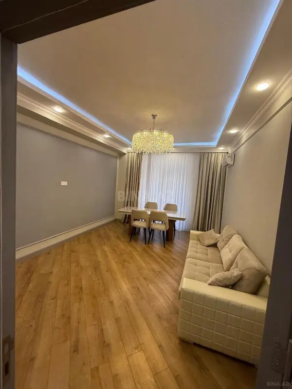 Kirayə verilir 2 otaqlı mənzil 114 m²