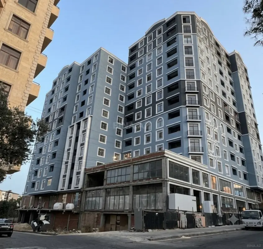 Satılır 3 otaqlı mənzil 110 m²