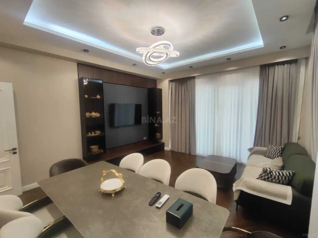Kirayə verilir 3 otaqlı mənzil 120 m²
