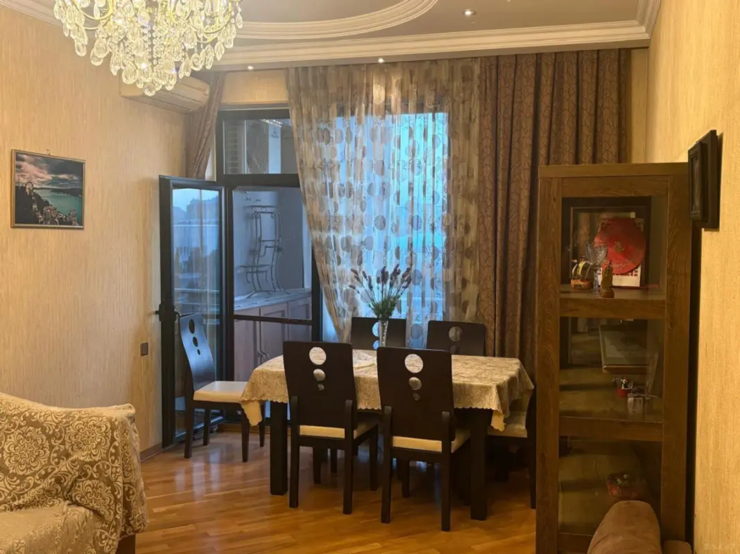 Kirayə verilir 3 otaqlı mənzil 110 m²