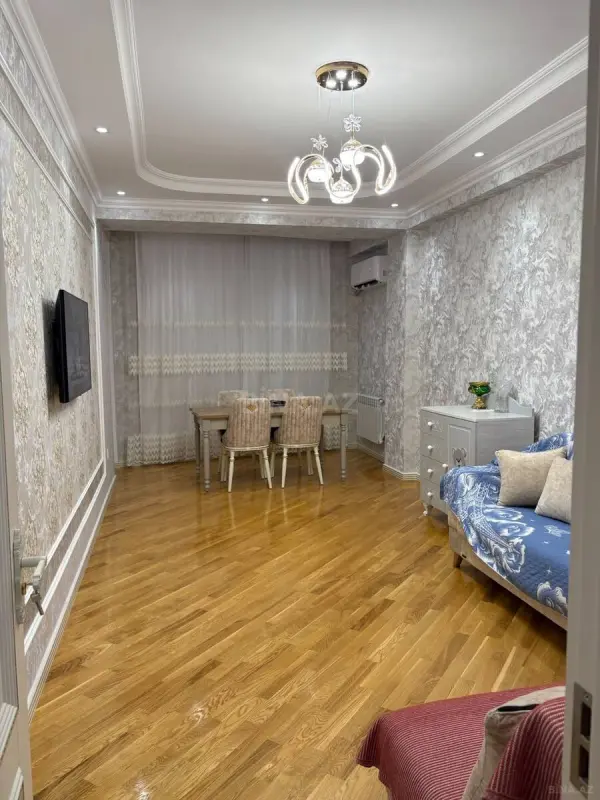 Satılır 2 otaqlı mənzil 65 m²