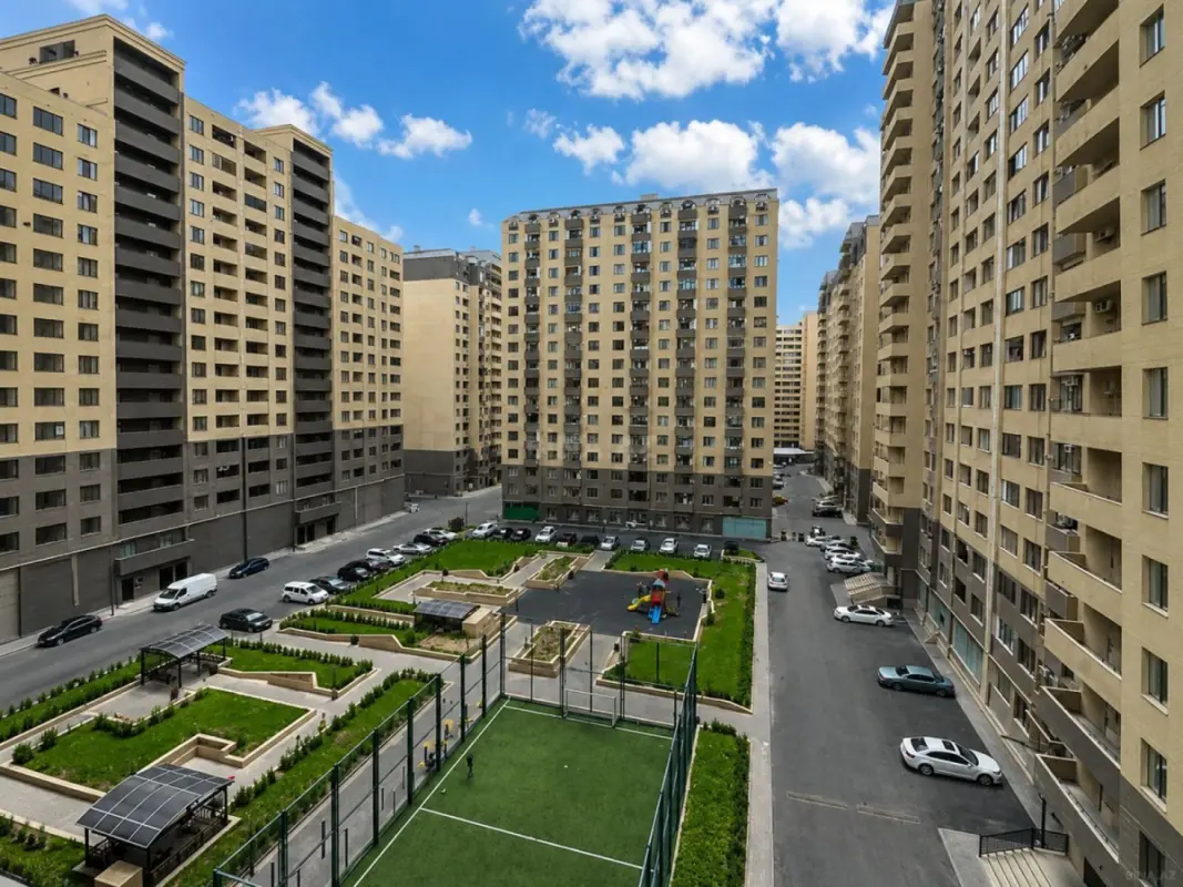 Satılır 2 otaqlı mənzil 75 m²