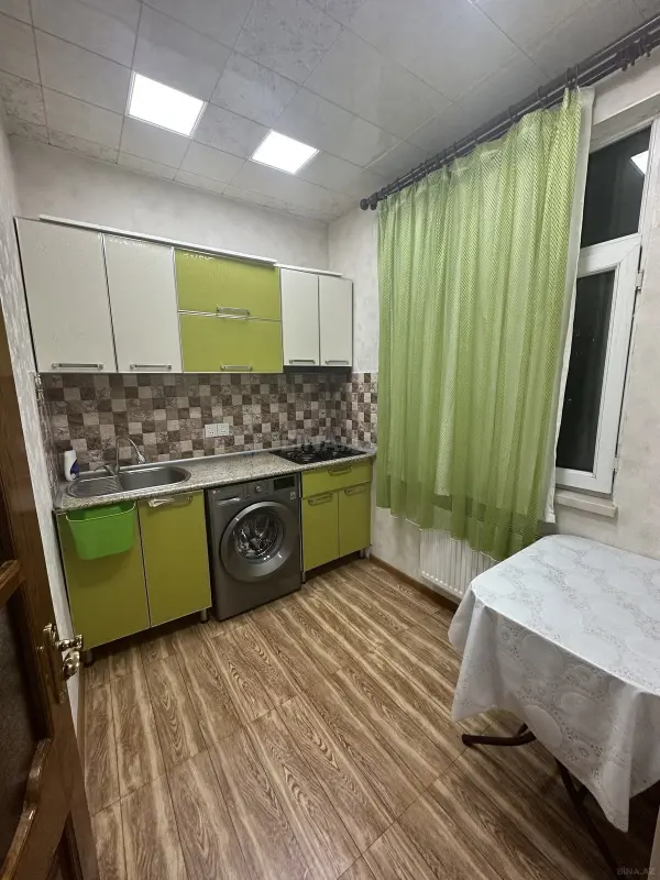 Kirayə verilir 2 otaqlı mənzil 50 m²
