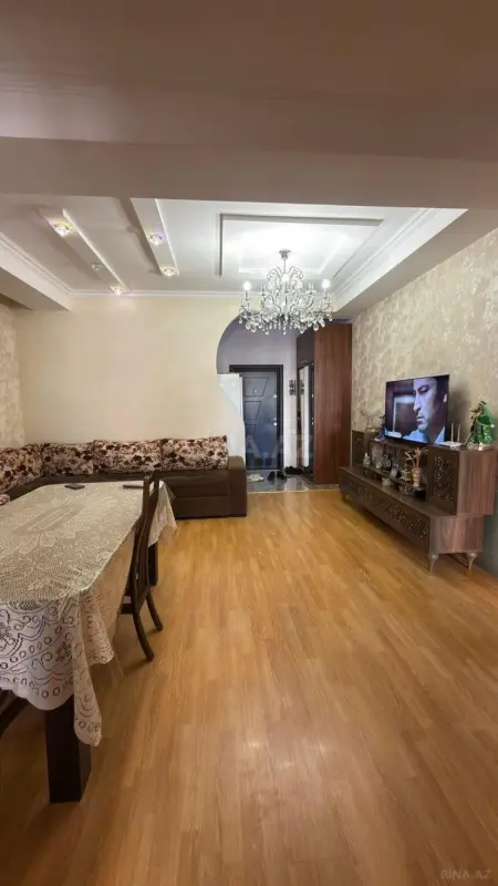 Satılır 2 otaqlı mənzil 70 m²