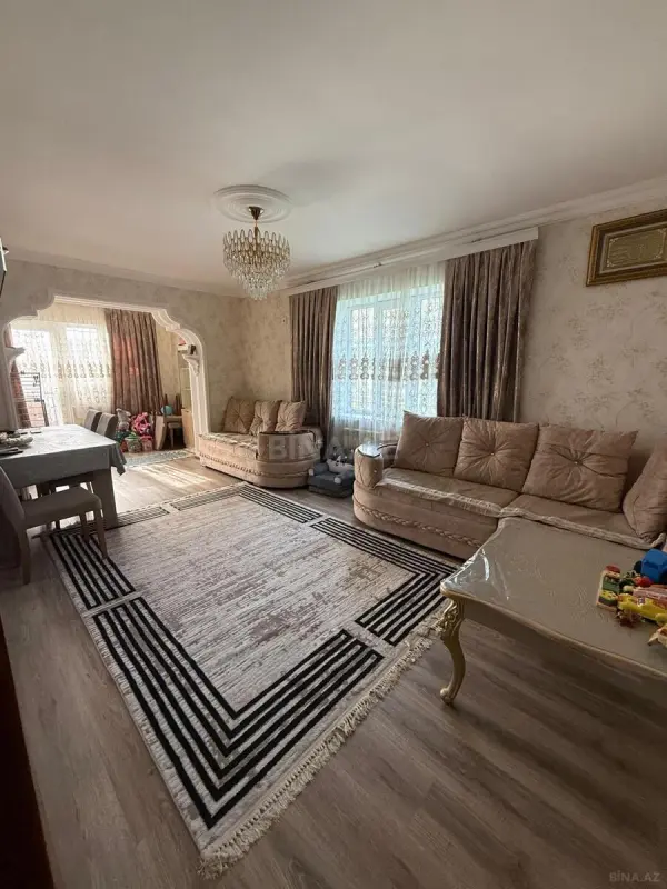 Satılır 4 otaqlı mənzil 90 m²