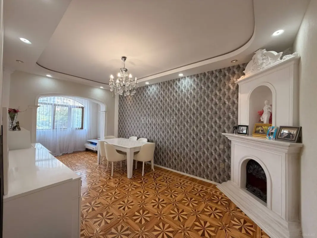 Satılır 4 otaqlı mənzil 110 m²