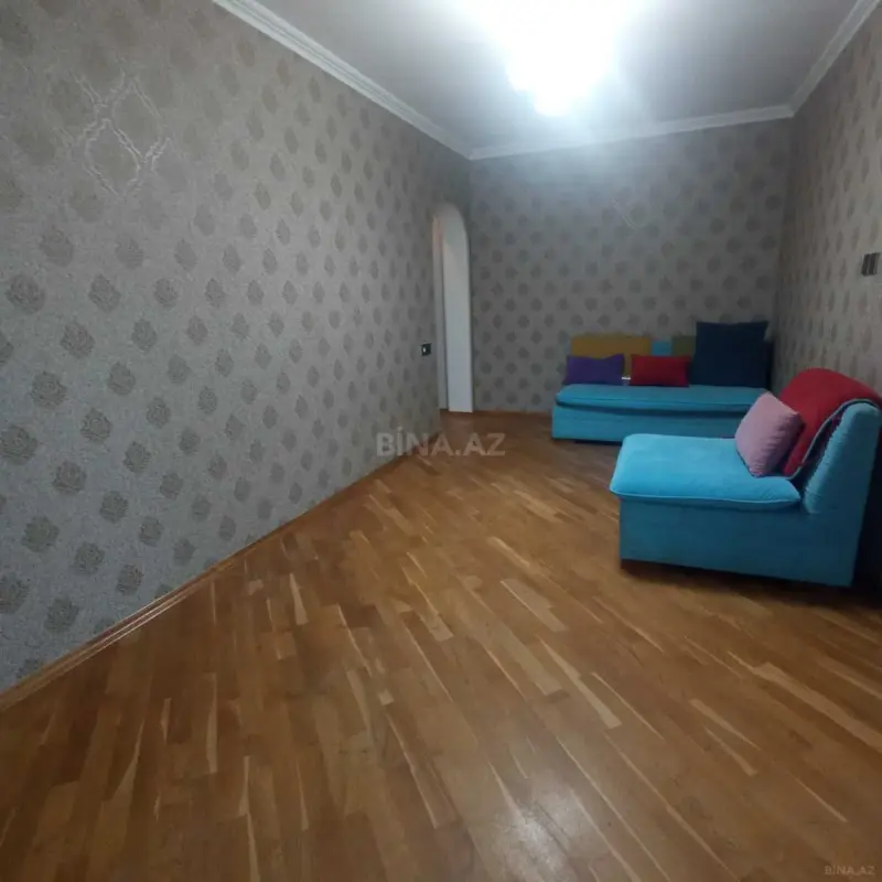 Satılır 3 otaqlı mənzil 115 m²