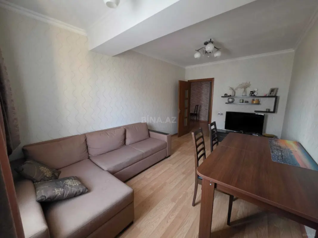 Satılır 3 otaqlı mənzil 102 m²