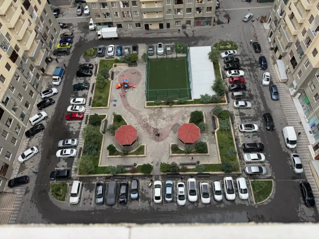 Kirayə verilir 3 otaqlı mənzil 83 m²