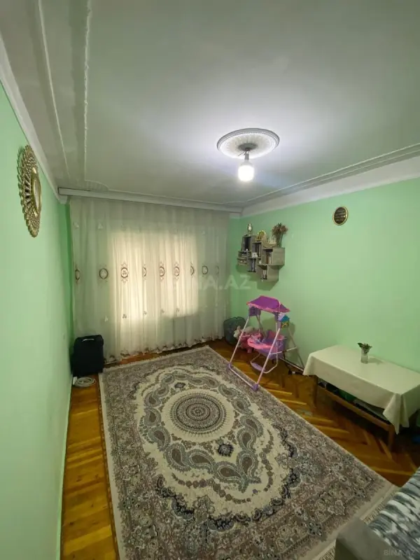 Satılır 2 otaqlı mənzil 61 m²