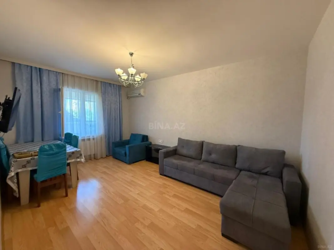 Satılır 4 otaqlı mənzil 100 m²
