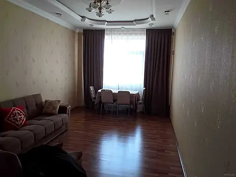 Satılır 3 otaqlı mənzil 100 m² — Bakı, İnşaatçılar 3 otaq 100.00 m²