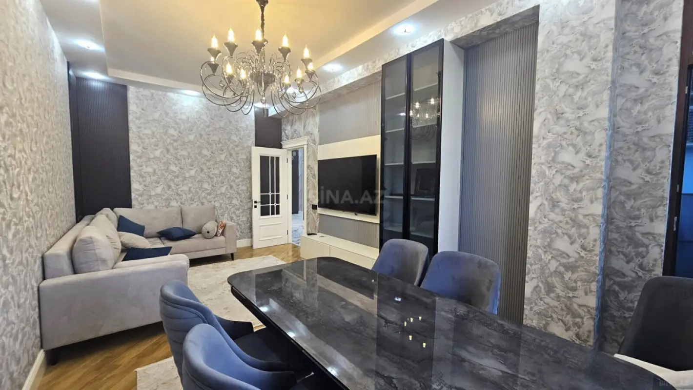 Satılır 3 otaqlı mənzil 118 m²
