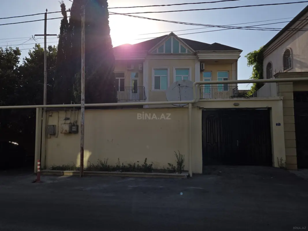 Kirayə verilir 7 otaqlı həyət evi 240 m²