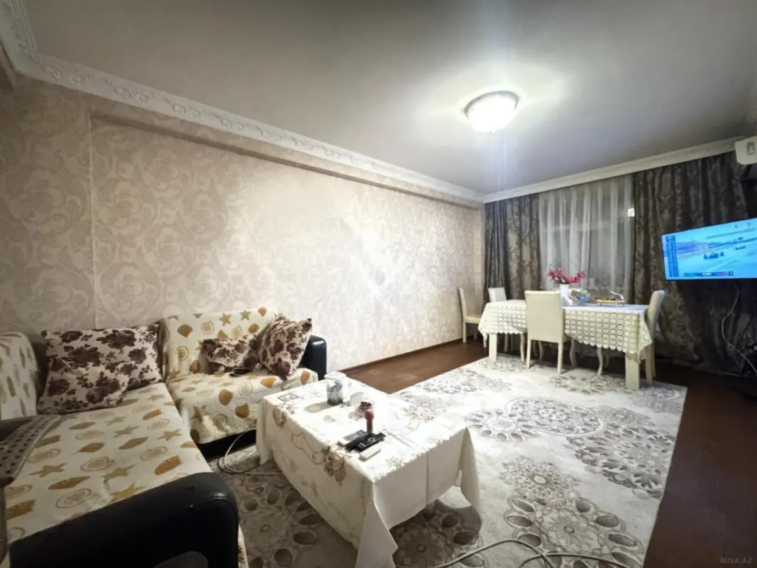 Satılır 2 otaqlı mənzil 71 m²