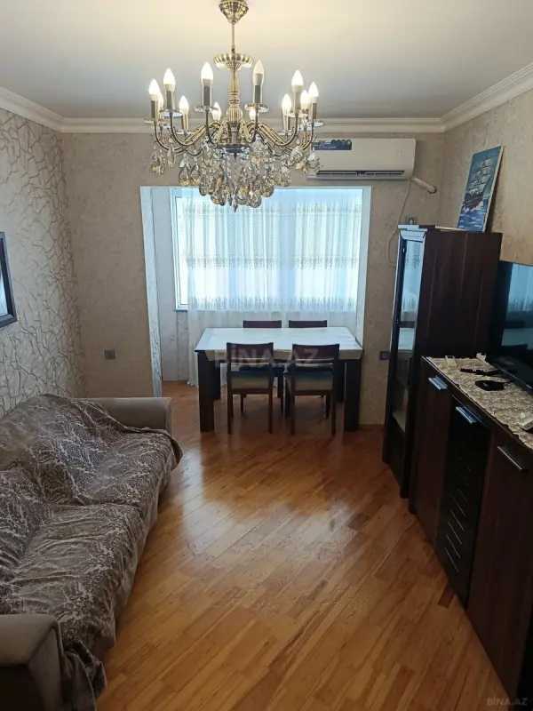 Satılır 2 otaqlı mənzil 68 m²