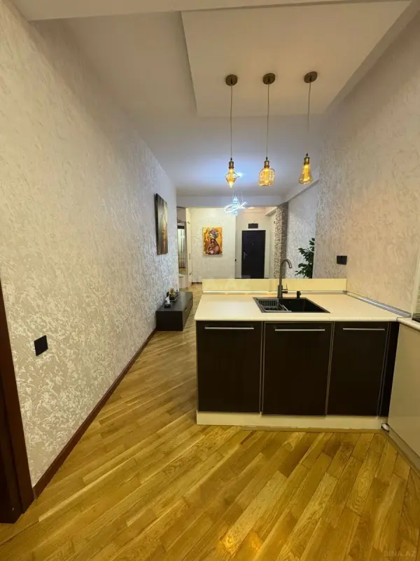 Satılır 2 otaqlı mənzil 62 m²