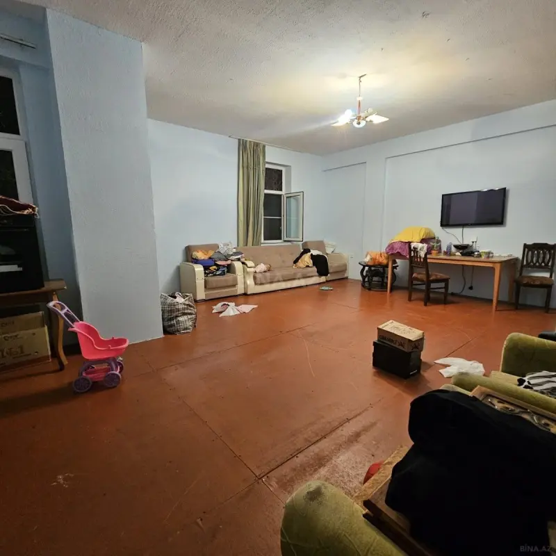 Satılır 4 otaqlı mənzil 159 m²