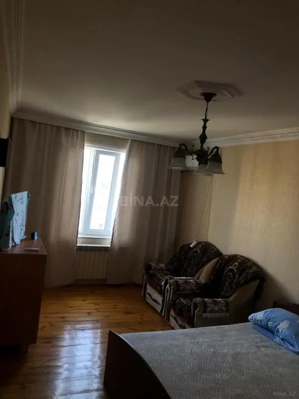 Satılır 4 otaqlı mənzil 42 m²